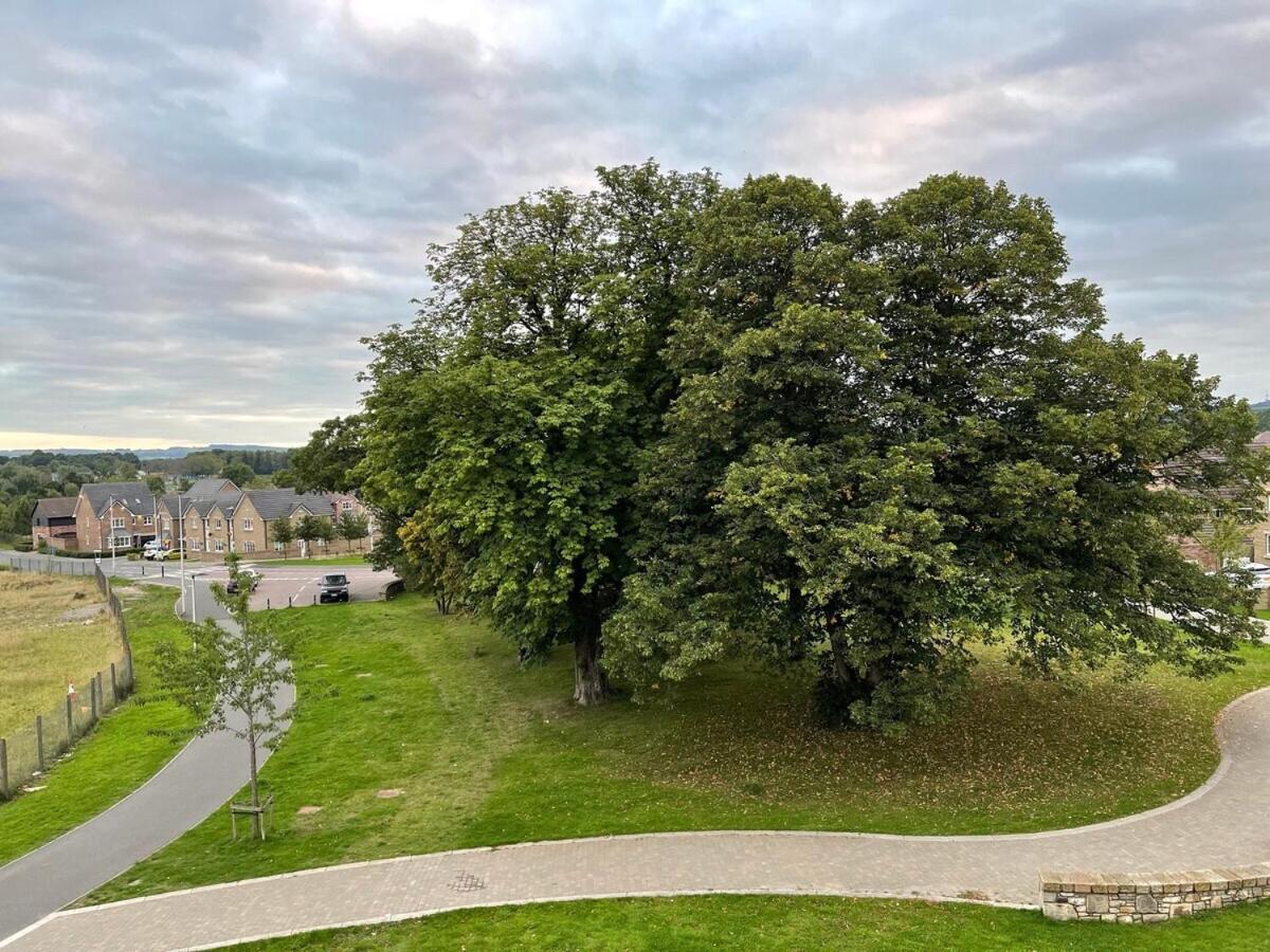 2 Bedroom Luxury Flat In Quiet Village Of Bishopton Bishopton  Luaran gambar
